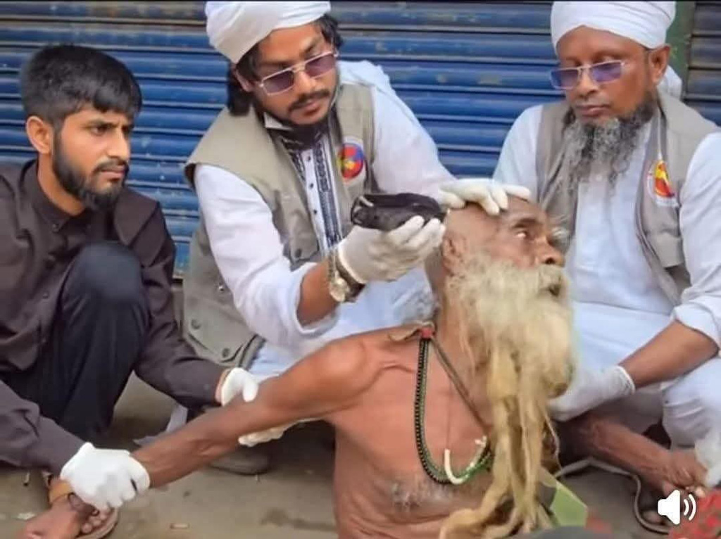 ‘আল্লাহ তুই দেহিস’ জোর করে চুল কাটার ঘটনায় মামলা